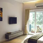 Zen Apartment